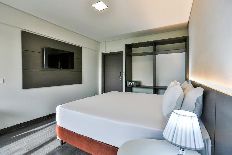 Transamerica Executive Hotel
